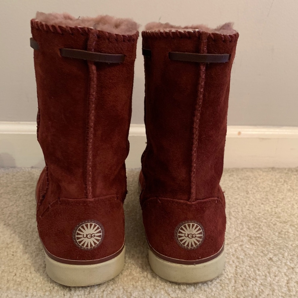 EUC! UGG MOC STYLE SHEEPSKIN BOOT RUST 8 WORN 1X
